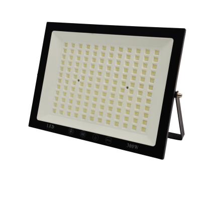 China New Warehouse Model Energy Saving Ip 66 Waterproof Outdoor 300w Led Flood Light for sale