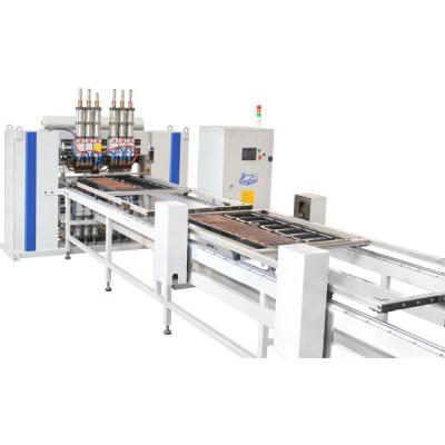 China Máquina de soldadura de malla de alambre de refrigeración con doble camada de alimentación en venta