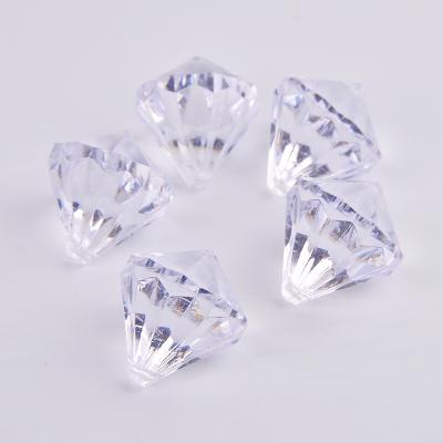 China Indoor In Stock Transparent Acrylic Beads Factory From Hongzhi Diamond Recycled Plastic Beads Loose Acrylic Wholesale For Wedding Decor for sale