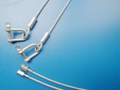 China 3.2mm galvanisierten Kabel-Riemen mit Shackels und stempelten Ferrlues zu verkaufen