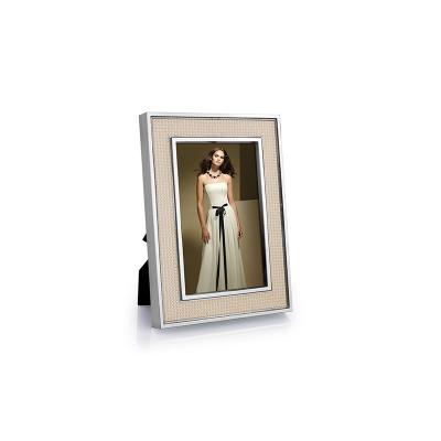 China Pearl 10X15Cm Elegant Wedding Anniversary Home Decor Gifts Pearl Jubilee Silver Plated Photo Frame for sale