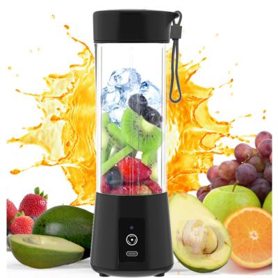 China USB Rechargeable Portable Type C Fruit Juicer Cup Smoothie Blender Blender Home Use Mini Juicer Blenders Power Bank Portable Blender for sale