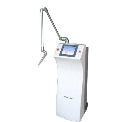 China Acne Treatment CL30F 2021 Medical Fractional CO2 Laser 25w CO2 Laser For Skin Resurfacing And Scar Removal Equipment for sale