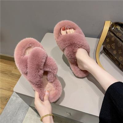 China Fashion Women's Winter Soft Indoor Soft Warm Fashionable Lightweight Slippers Unique Fuzzy Comfortable Slippers For Women for sale