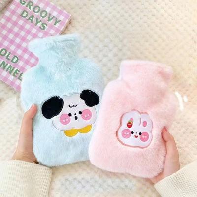 China 2022 News Cute Winter Rabbit Bag Water Filled Rubber Plush Warmer Blanket 1 Liter Warmer Bag For Baby for sale