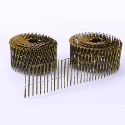 China Clavos galvanizados sumergidos calientes de la bobina del apartadero del tornillo en venta