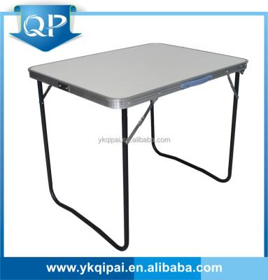 China Portable lightweight aluminum folding table for outdoor and garden for sale