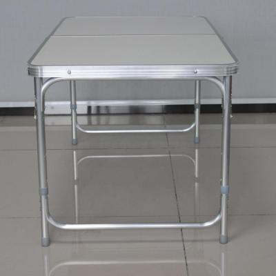 China 2016 New Portable Lightweight Outdoor Portable Aluminum Folding Table for sale