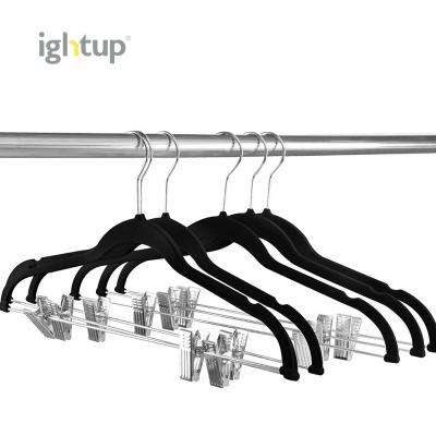 China Luxury Custom Minimalist Wholesale Black Rose Velvet Branded Hanger and Cloth Coat Hanger with Metal Hooks for Clothing for sale