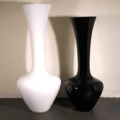 China Creative eco-friendly fiberglass flowerpot with high quality sandstone black color to decorate inner pot for sale