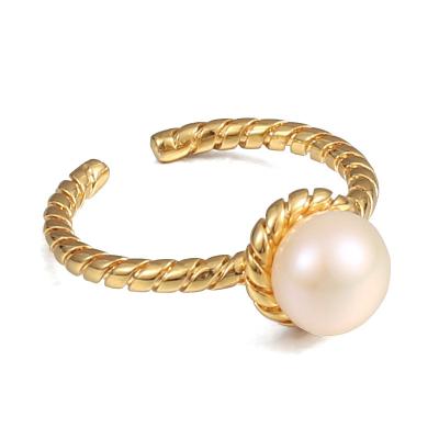 China 2022 New Retro Luxury Modern Luxury Brass Ring With Gold Plated For Women Natural Pearl Resizable Fashion Jewelry High Quality for sale