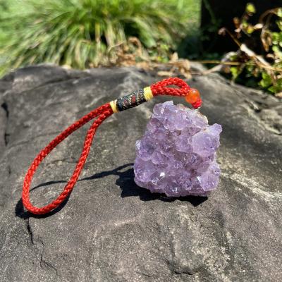 China Crystal Lucky Pendant Key Chain Fashionable Natural Amethyst Chakra Crystal Original Stone Hanging Ornament for Gifts for sale