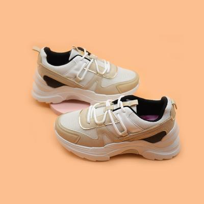 China Breathable girl shoes women casual sports shoes 2021 casual shoes for women for sale