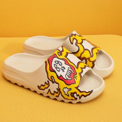 China 2020 Fashion Trend Logo Man Summer Beach Sandal Women's Cute Custom House Slipper for sale