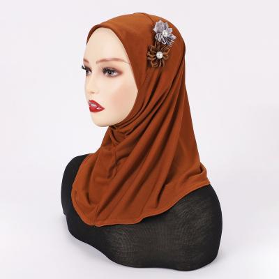 China Middle Wholesale Pearl Flower Muslim Head Scarf Chiffon Instant Hijab With Neck Cover for sale