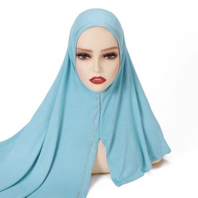 China Custom Women Solid Color Muslim Hijab Rayon Hijab Instant Simple Modal Long Scarf With Rhinestones for sale