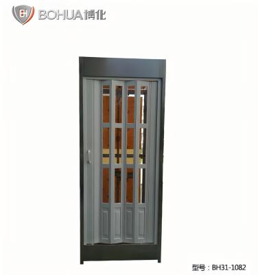 China Folding Door Enclosed Eyewash Booth 304 Stainless Steel With Push Handle Activation for sale