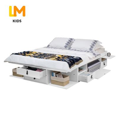 China Modern LM KIDS Classic Contemporary Natural High Quality Bedroom Furniture Modern Pine Toddler Baby Beds for sale