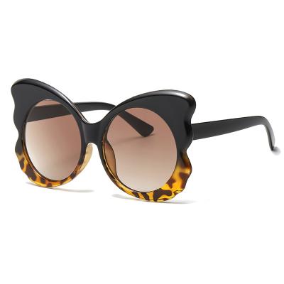 China Wholesale Fashion Sunglasses Designer Oversize Glasses Shades Sunglasses Women Shape Black Leopard Vintage Butterfly Sunglasses for sale