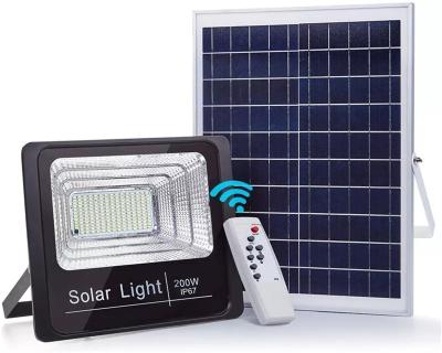 Cina 200W Panello solare Inondazione luce LED Inondazione solare luce per esterno impermeabile e durevole in vendita