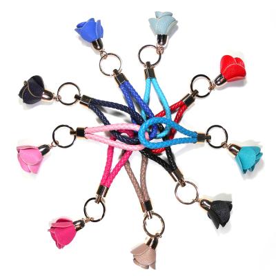 Cina Certificazione rossa fatta a mano di Rose Leather Flower Keychain ROHS di ramatura 22g in vendita