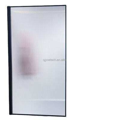 China Bathroom and Living Room Tempered Glass Fixed Shower Screen with Elegant Moru Pattern for sale