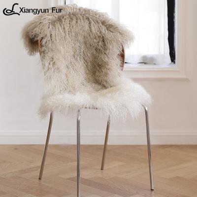 China Luxury Plush Mini Soft Bedroom Fur Rugs Washable Thick Natural Shape Style Feeling Soft Smooth Modern Real Animal Skin Fur for sale