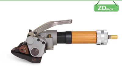 China 0.8mm - 1.2mm Pneumatic Steel Banding Tool Industrial Strap Tensioner And Sealer for sale