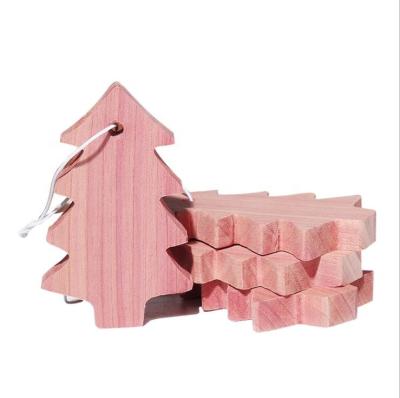 China Sustainable Red Cedar Tree Design Hot Sale Accessories Wooden Audit Cedar Cubes for sale