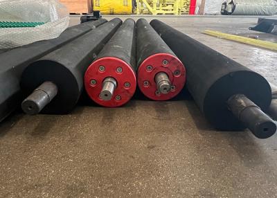 China Multiple Labyrinth Seal Belt Conveyor Roller Round Alloy Shaft Design for sale