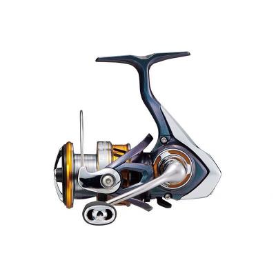 China Spinning Method Fishing MAJESTIC LT 2019 Light Weight Reel DAIWA Model 1000 2000 2500 3000 Series Saltwater Freshwater Fishing Spinning Reels for sale