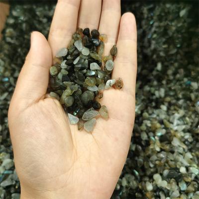 China Europe Wholesale Natural Labradorite Gravel Hot-selling Crystal Gravel For Gifts for sale