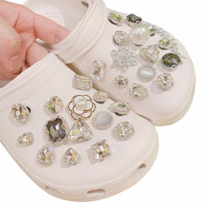 China Eco-Friendly Rhinestone Diamond Women Charm Croc Clip Clog Designer Shoe Croc Charm Accessories for sale