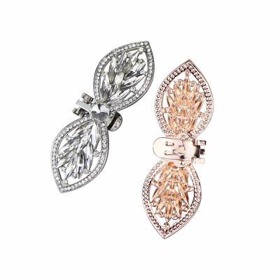 China High Quality Eco-friendly Rhinestone Woman Ornament Shoe Clips Tending White Shoe Clip For Woman for sale