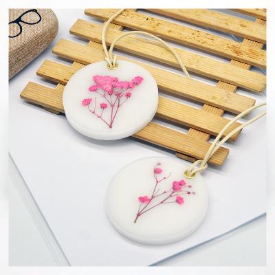 China Home Custom Aroma Dried Flower Round Home Tealight Cake Zodiac Candles Tablets for sale