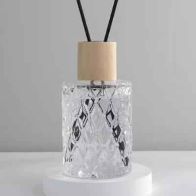 China Irregular Empty Reed Diffuser Bottles Unique Glass Reed Diffuser Bottle Luxury for sale