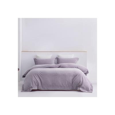 China Nondisposable Superfine 100% Polyester Milk Fleece Anti-Static Bedspread Cover Sheet Set Fluffy Bedspreads for sale