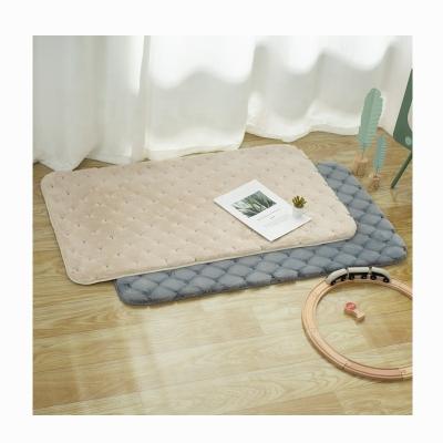 China New Style Washable 100% Polyester Customized Flooring Jacquard Plush Faux Fur Rugs And Blankets for sale