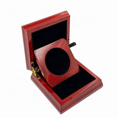 China New Design Handmade Hot Sale Coin Packaging Box Factory Mahogany Wood Wholesale for sale