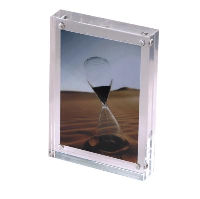 China Manufacturer Supplies Sale Economic Practical Size A4 Photo Frame Acrylic Eco-friendly Durable for sale