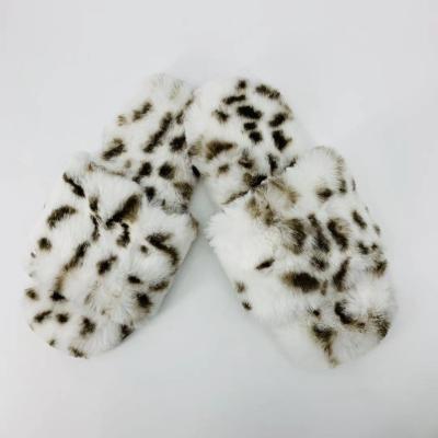 China Leisure High Expectation Hot Sale Slippers White Colorful House Shoes Indoor Comfortable Rabbit Faux Fur Slipper for sale