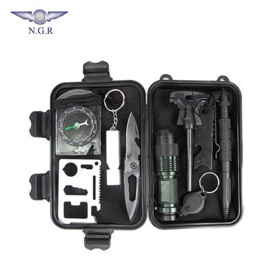 China Multifunctional Outdoor Tools Gear Emergency Factory Customized Universal Outdoor Survival Kit for sale