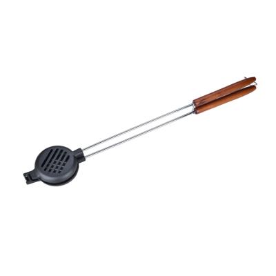 China Sustainable Square Long Handle Camp Grill Baking Bread Maker Broiler Pie Cast Iron for sale