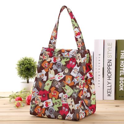 China 2021 Good Quality Oxford Waterproof Promotional Soft Fabric Lunch Cooler Gifts Bag for sale