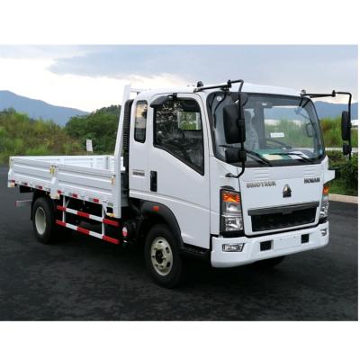 China Sinotruck howo steel cargo truck 4X2 Euro2 5ton to 6 ton cargo truck for sale