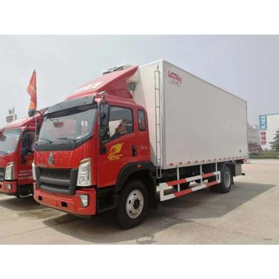 China Sinotruk Howo 4x2 refrigerator truck freezer truck for hot sale 120L for sale