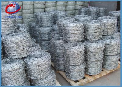 China 200M Galvano galvanisierter Stacheldraht 12x14gauge für den Zaun von multi Materialien zu verkaufen