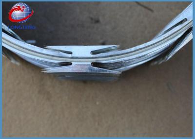 China Hot Dipped Galvanized BTo 22 CBT 65 Razor Barbed Wire For Protection for sale