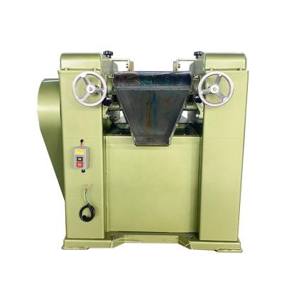 China Motor Core Components S150 Lab Mini Grinding Triple Roll Mill Machine voor pasta materiaal Te koop