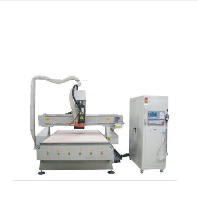 China De industriecnc Nestelende Automolenaar 1325 van de Routermachine CNC Routeratc Te koop